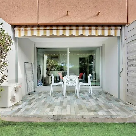 Studio Vue Mer 5 Min Du Centre Apartment Saint-Raphael (Var)