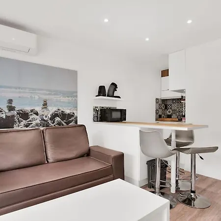 Apartment Studio Vue Mer 5 Min Du Centre Saint-Raphael (Var)